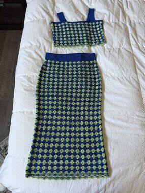 Zara Skirt and cropped top set, size Small like new!
